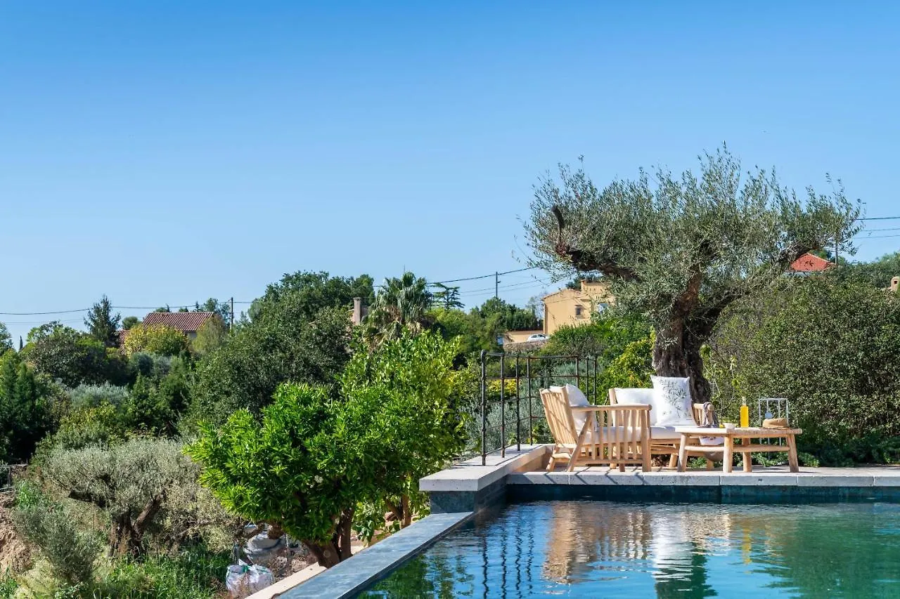 Гостевой дом Отель La Bastide Des Culs-Rousset Марсель Франция