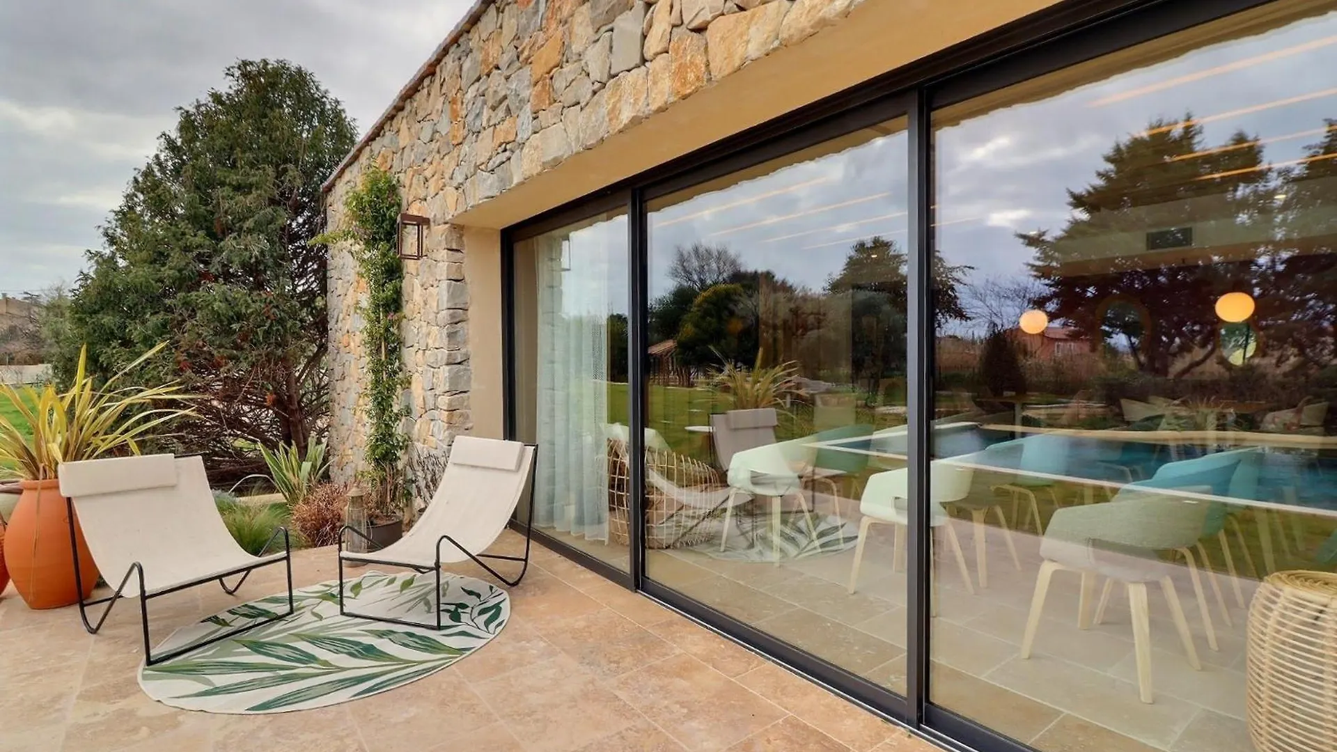 Hotel La Bastide Des Culs-Rousset Marseilles 0*,  Frankreich