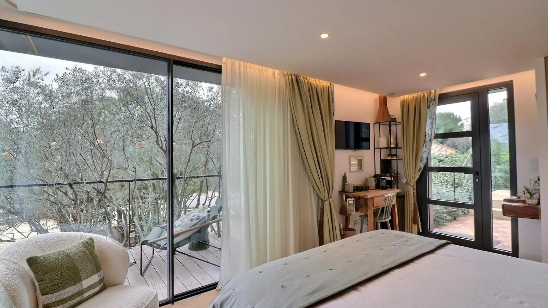 La Bastide Des Culs-Rousset Hotel Marseille